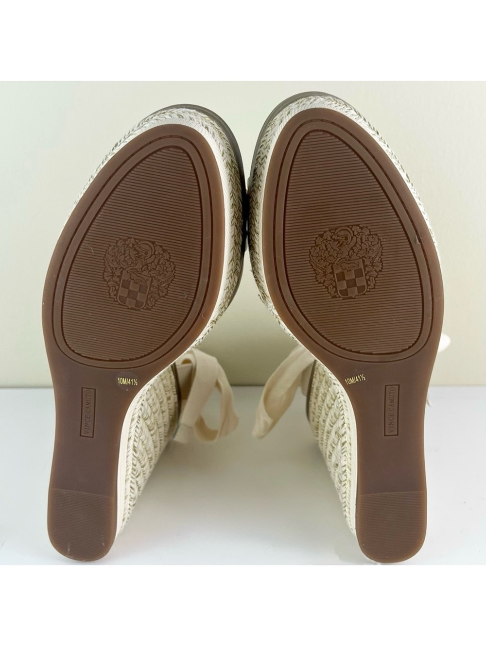 NEW VINCE CAMUTO BEIGE PLATFORM WEDGE SANDALS - Picture 12 of 12